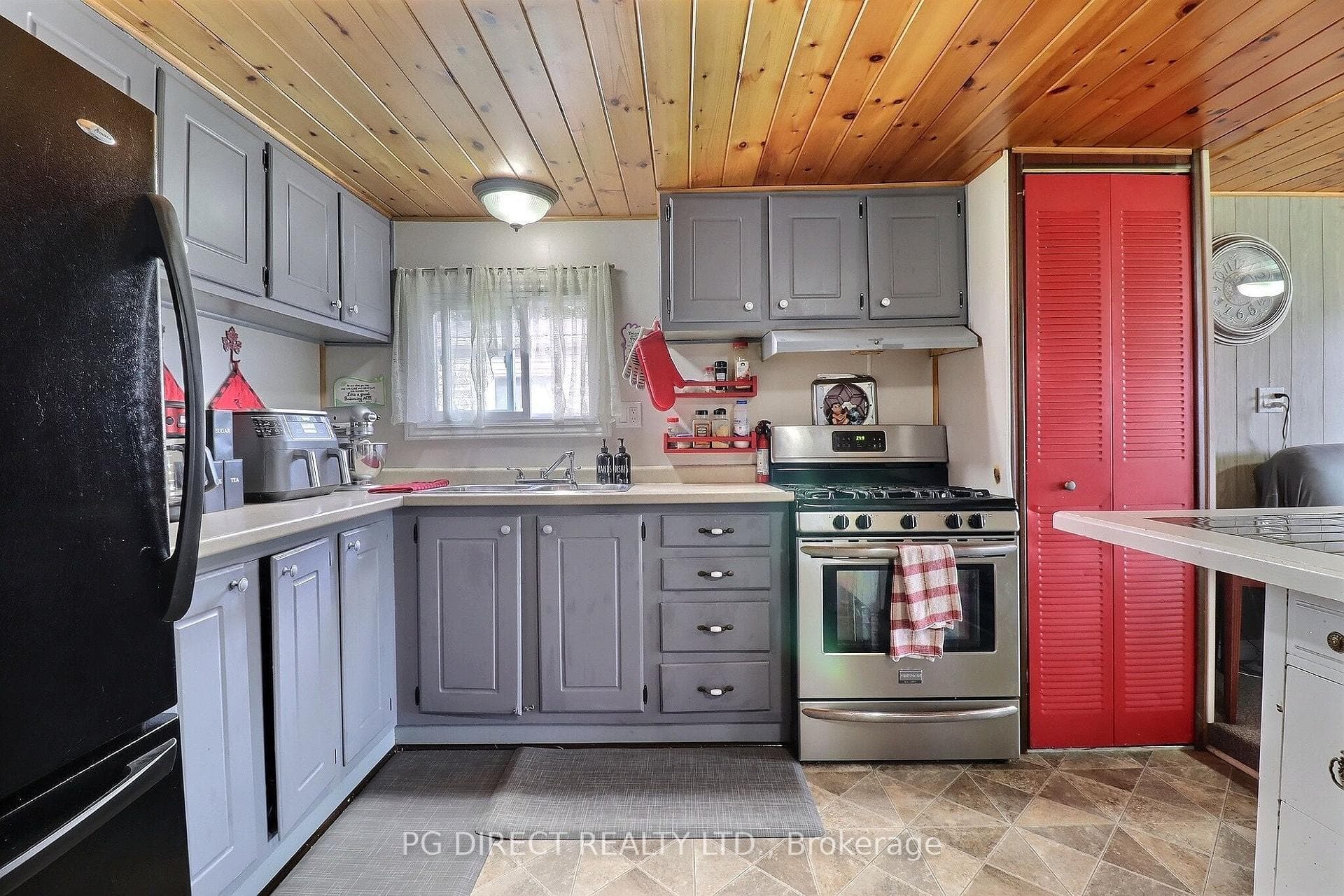 200 Agnes Street Unit 15 photo 6
