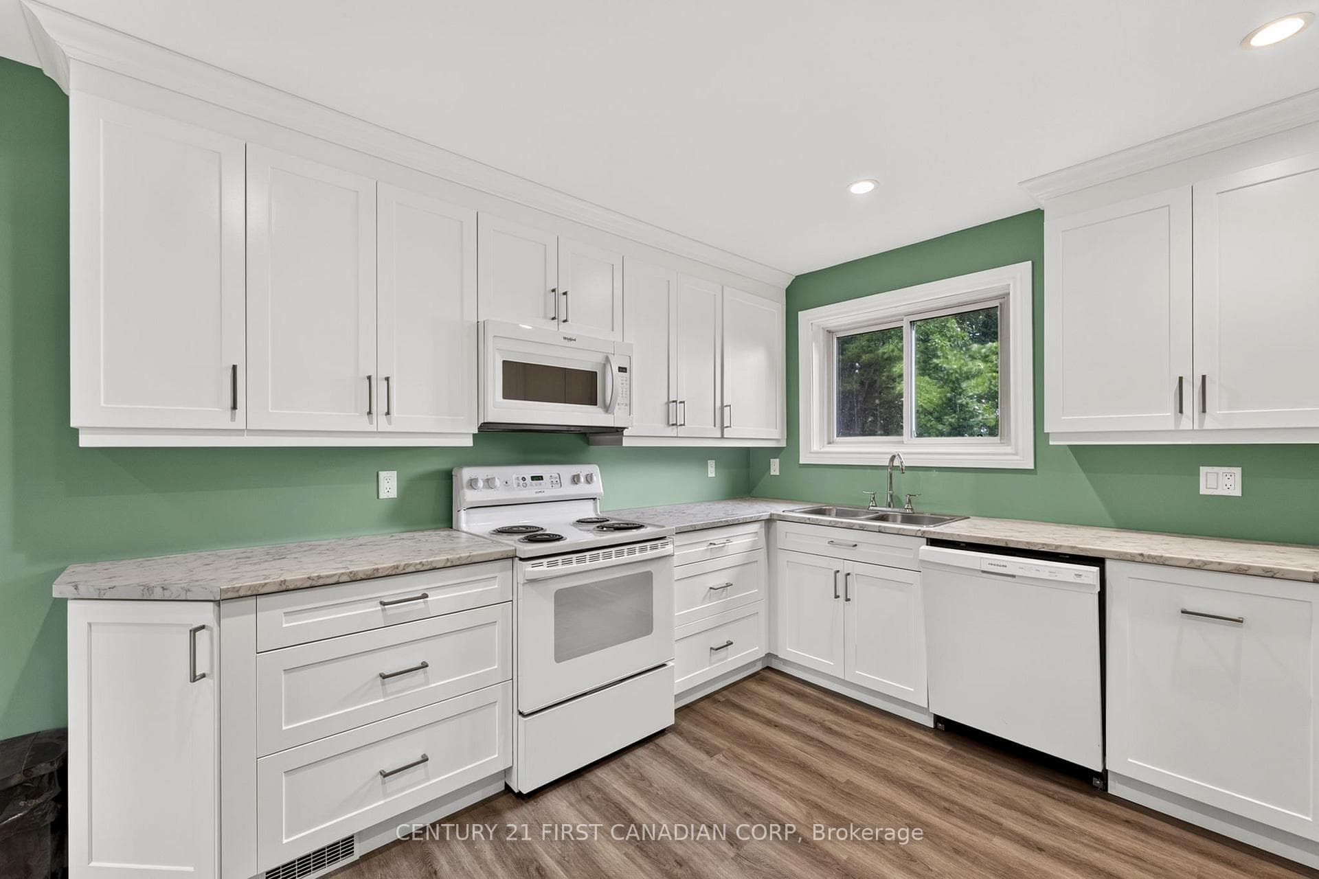 33943 Sunnyridge Road photo 5