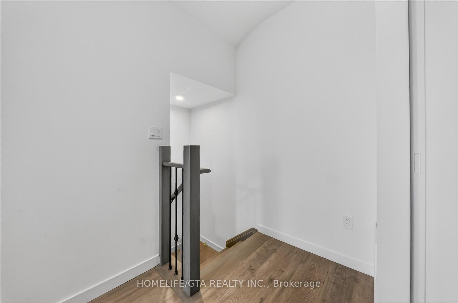 3175 Denison Street Unit 10 photo 3