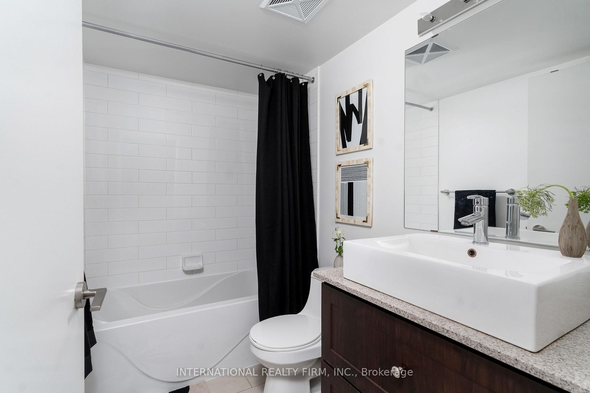 1169 Queen Street Unit 317 photo 25