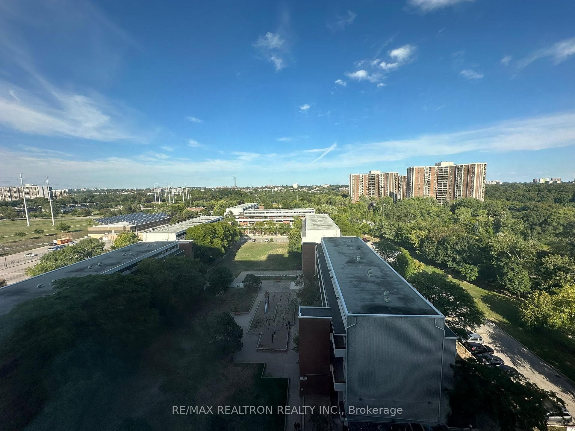 100 Leeward Glenway Unit 1401 photo 15