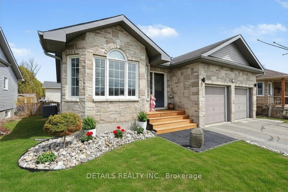 139 Raina Way photo 35