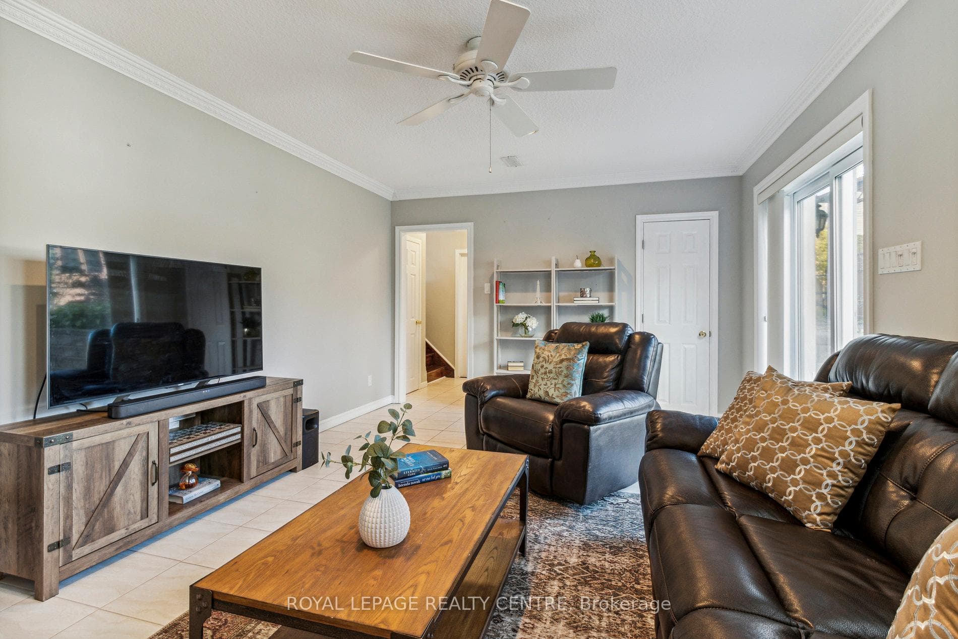 2350 Truscott Drive photo 27