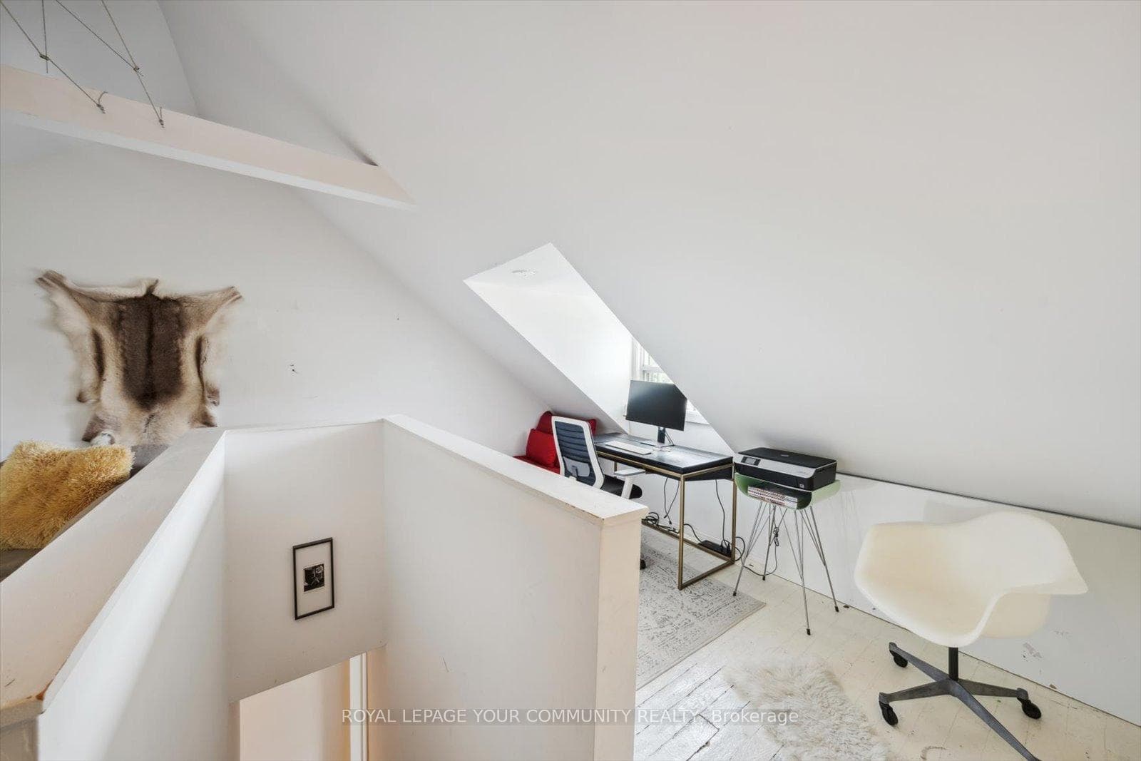 722 Adelaide Street photo 27