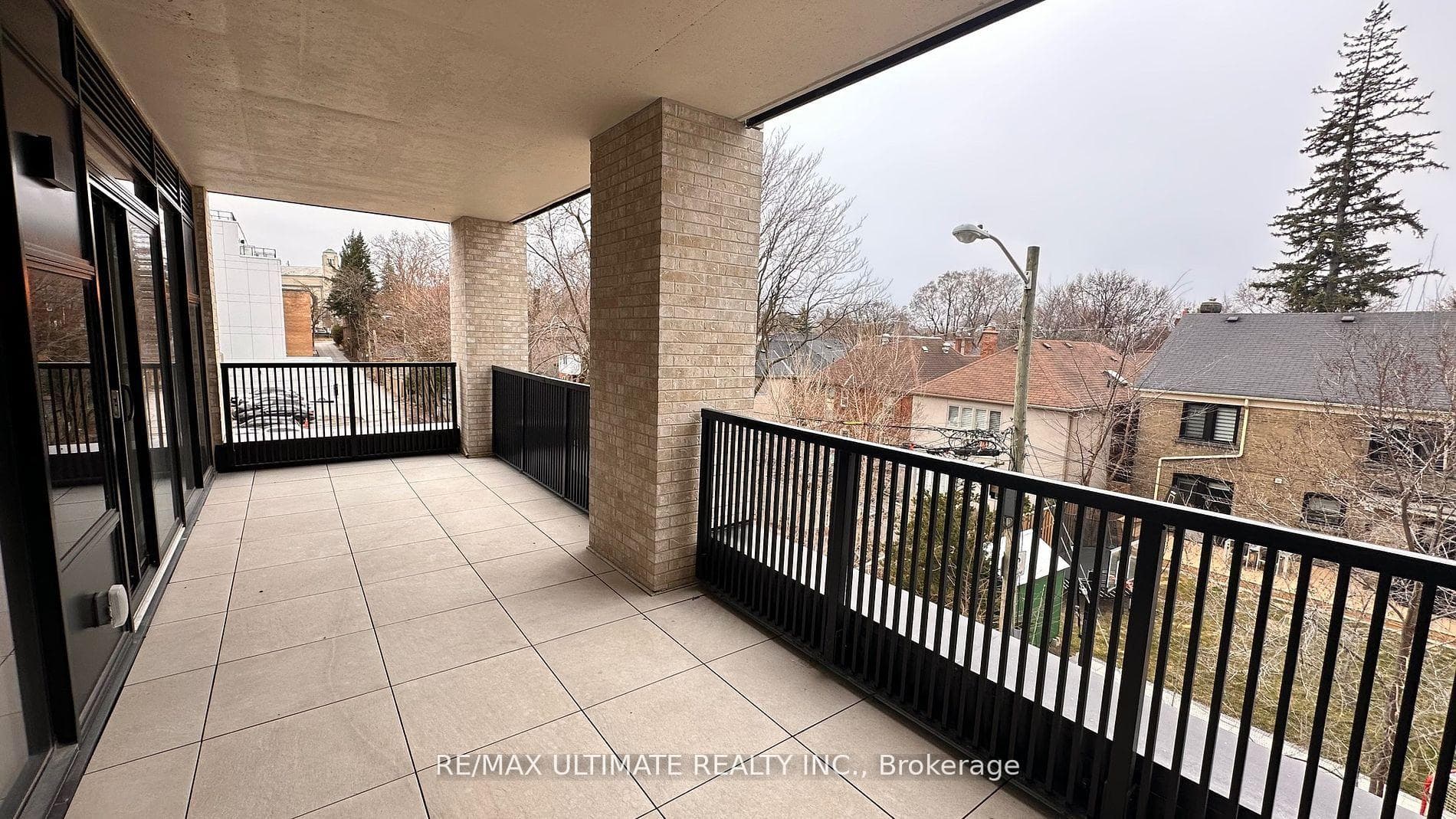 2010 Bathurst Street Unit 2A photo 16