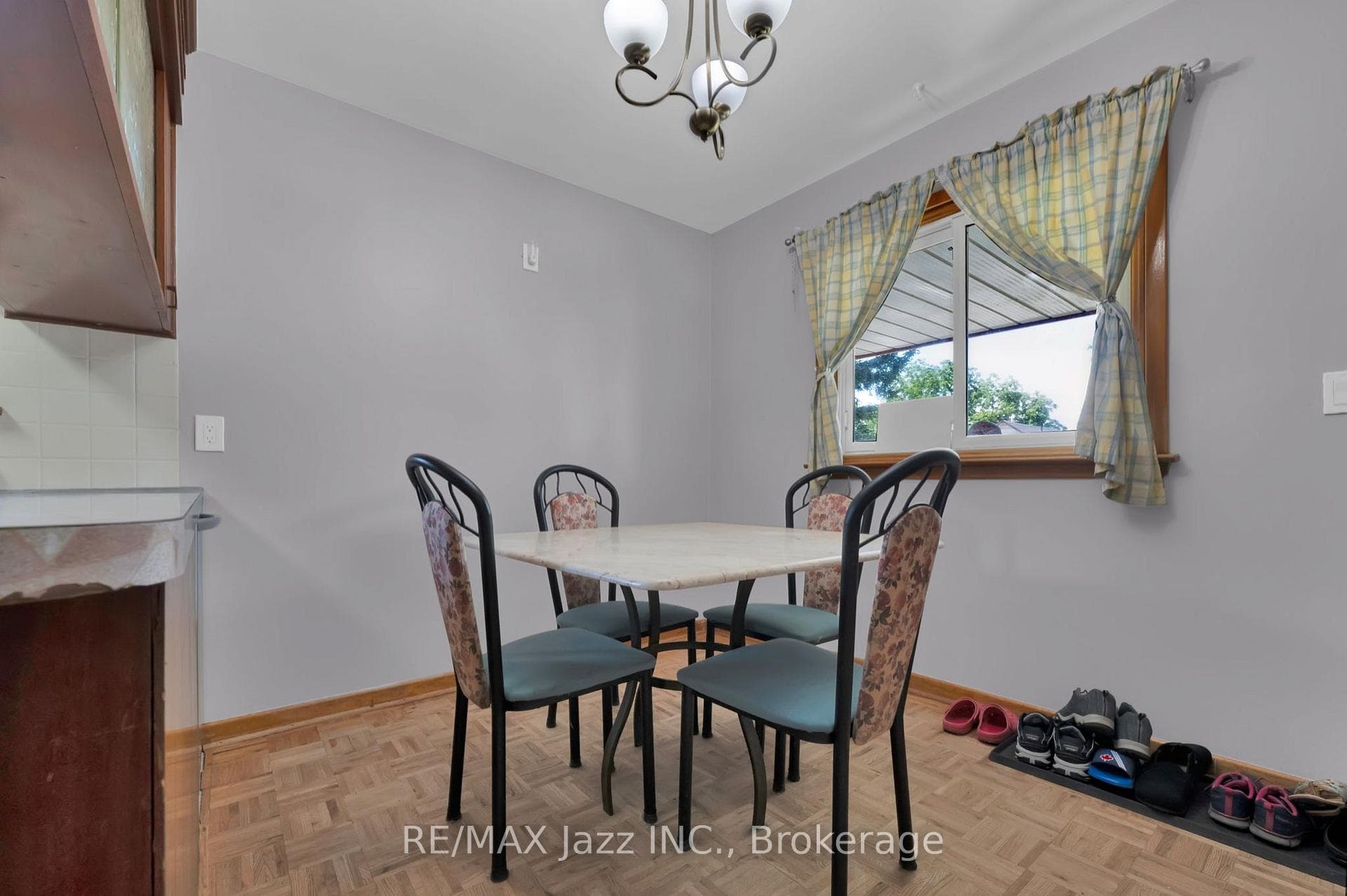 217 Annis Street photo 7