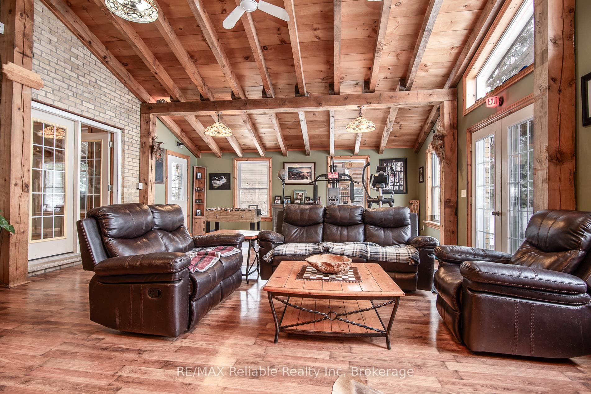 209 Hamilton Street photo 17