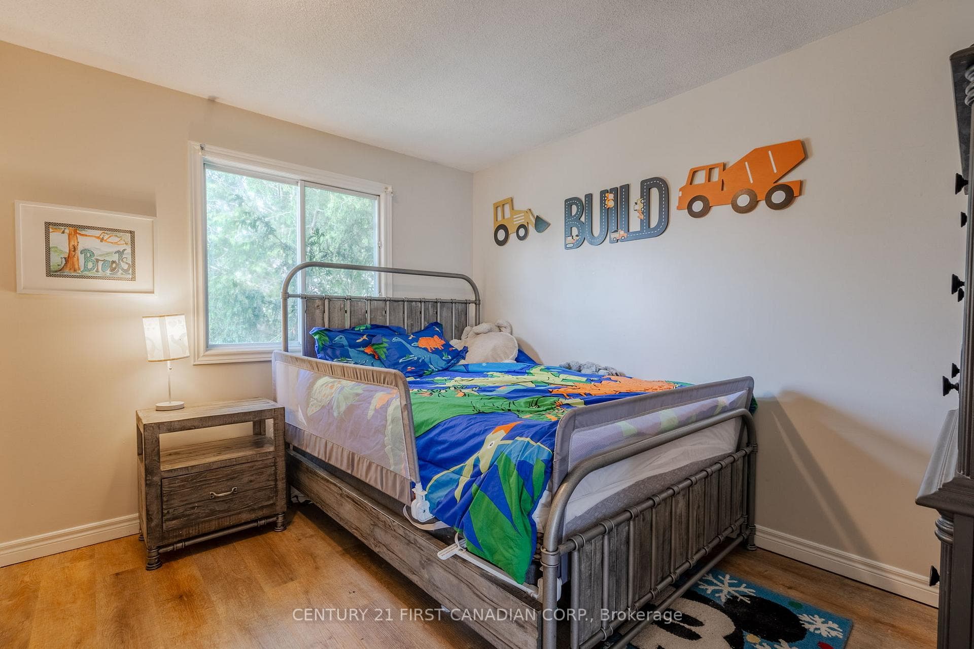 103 Stewart Street photo 15