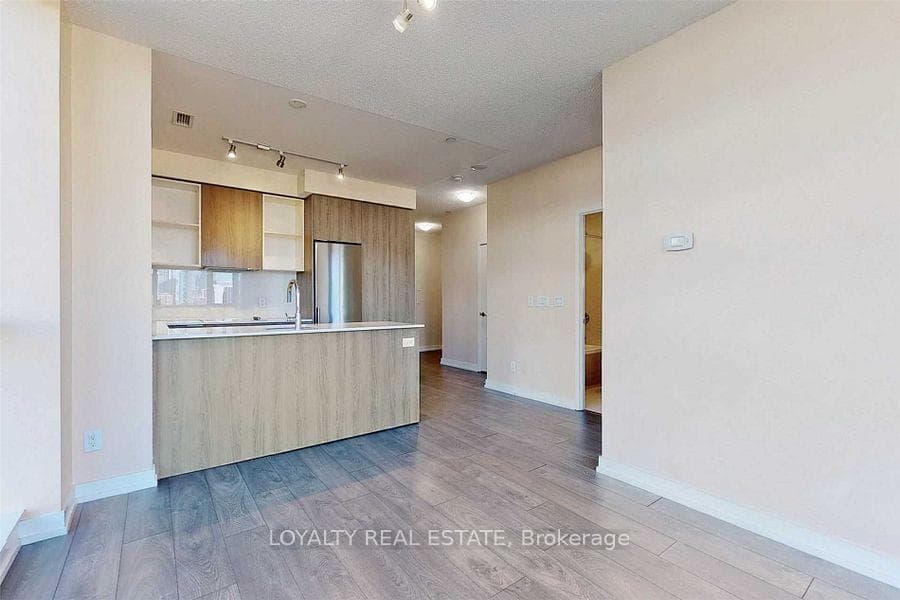 200 Sackville Street Unit 710 photo 30