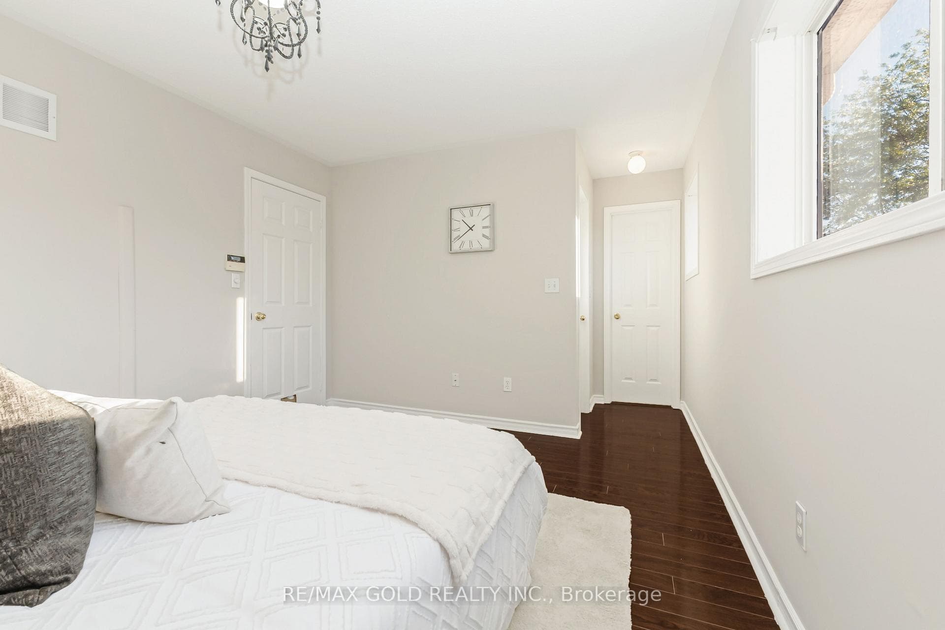 644 Porter Way photo 29