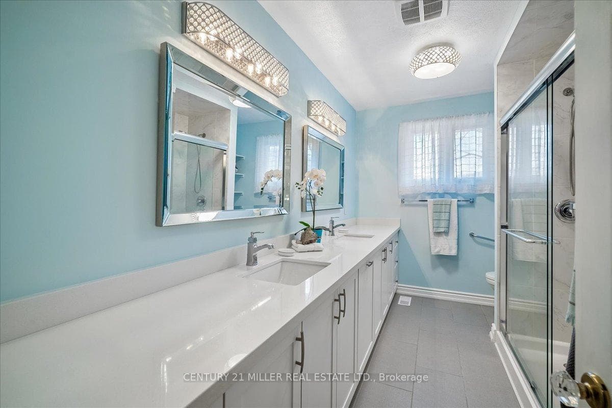 5 Cortina Crescent photo 17