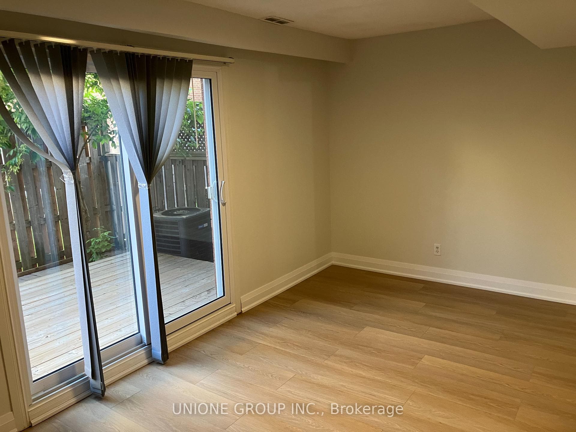 1570 Reeves Gate Unit 7 photo 22