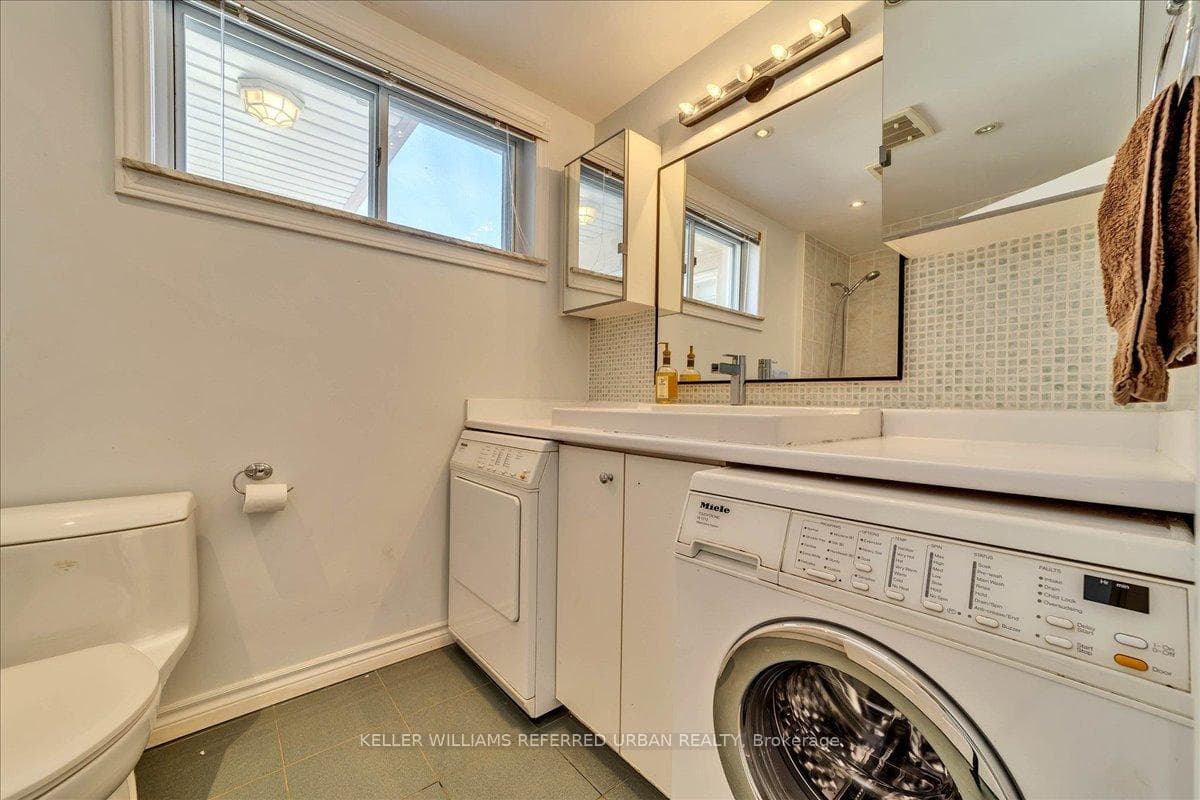 286 Churchill Avenue photo 28