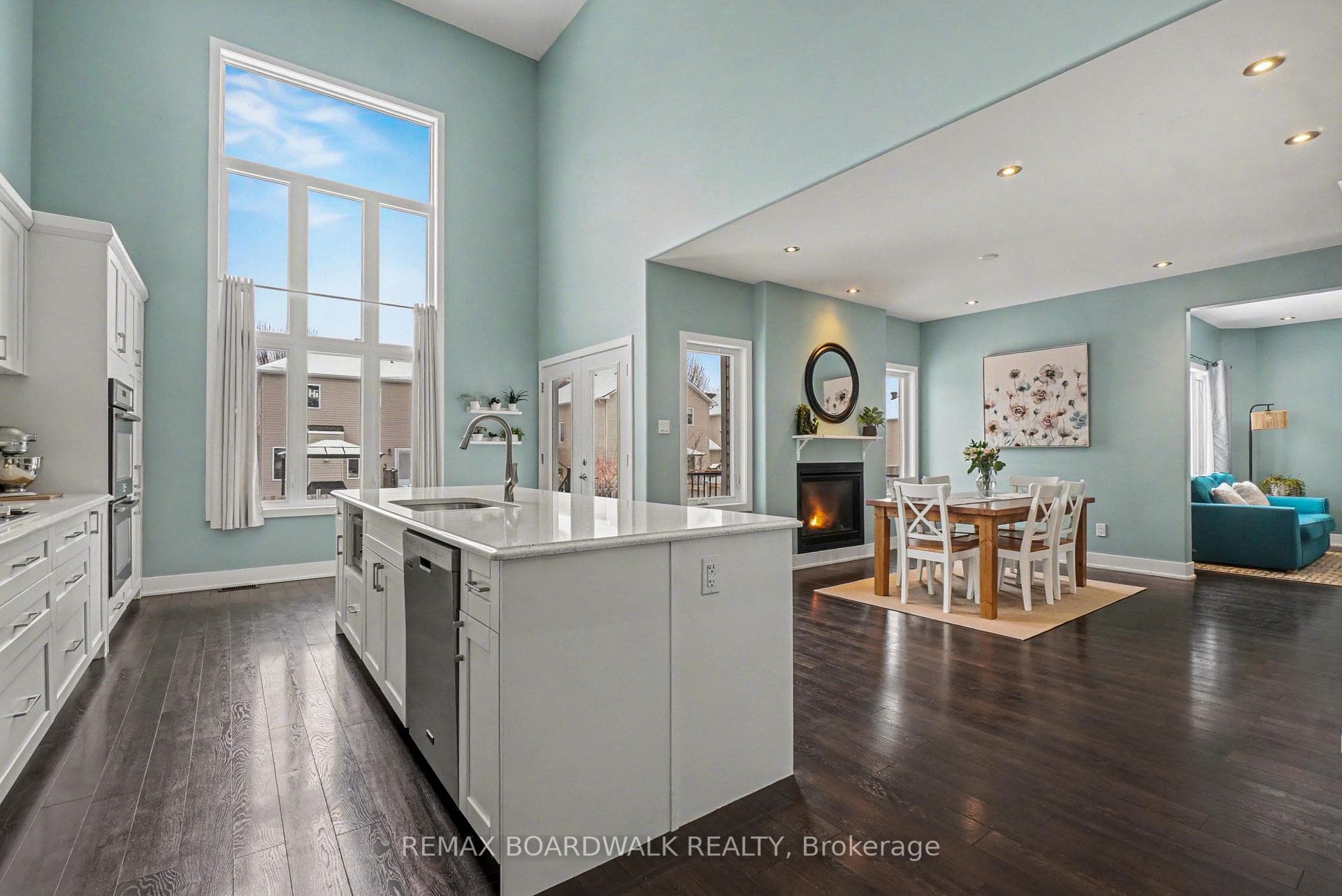 87 Cobblestone Drive photo 11
