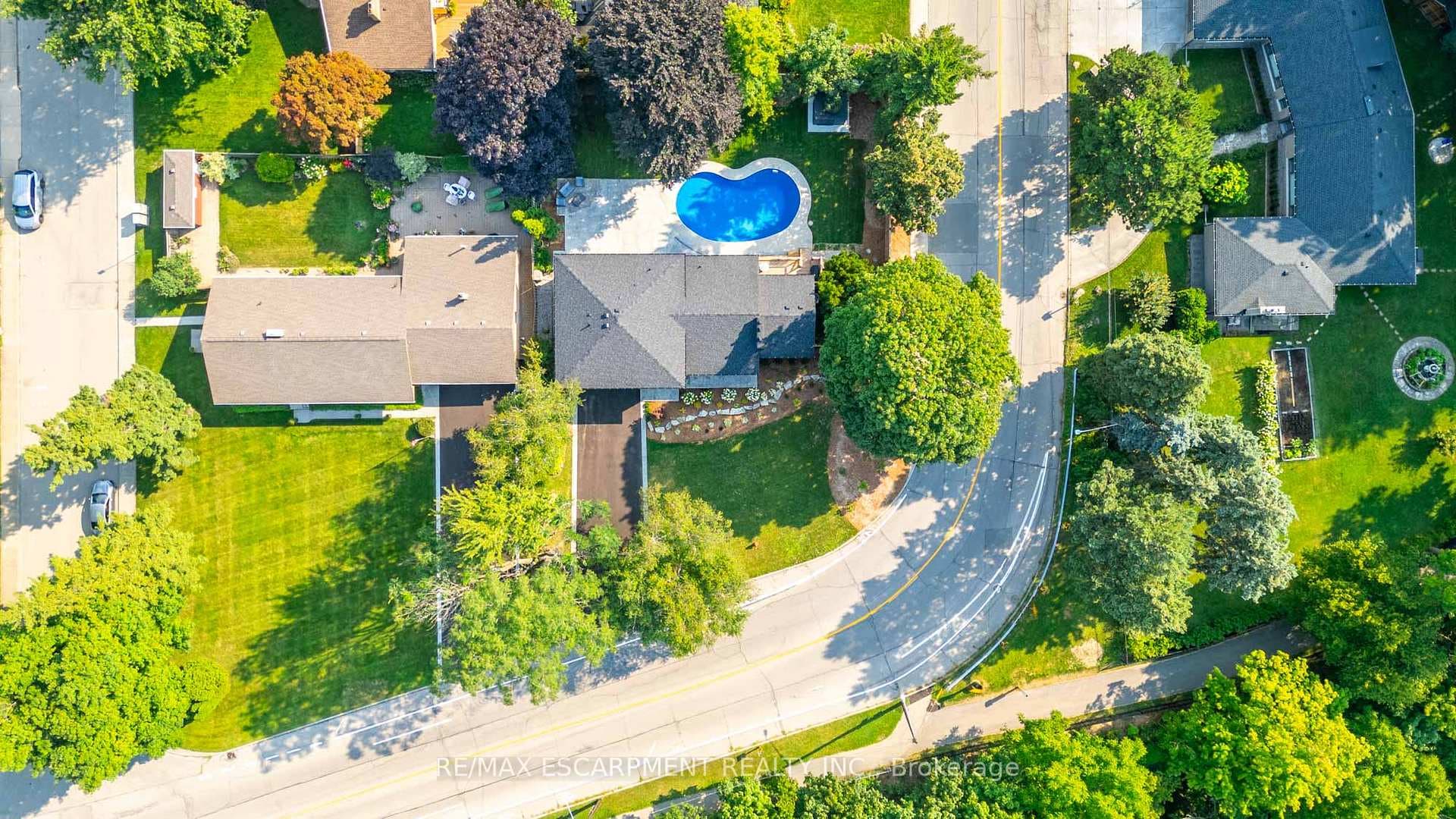 675 Scenic Drive photo 38