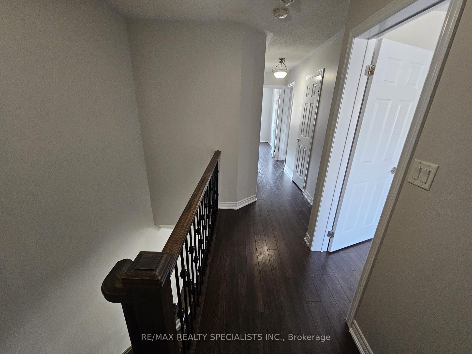 101 Abigail Crescent photo 5