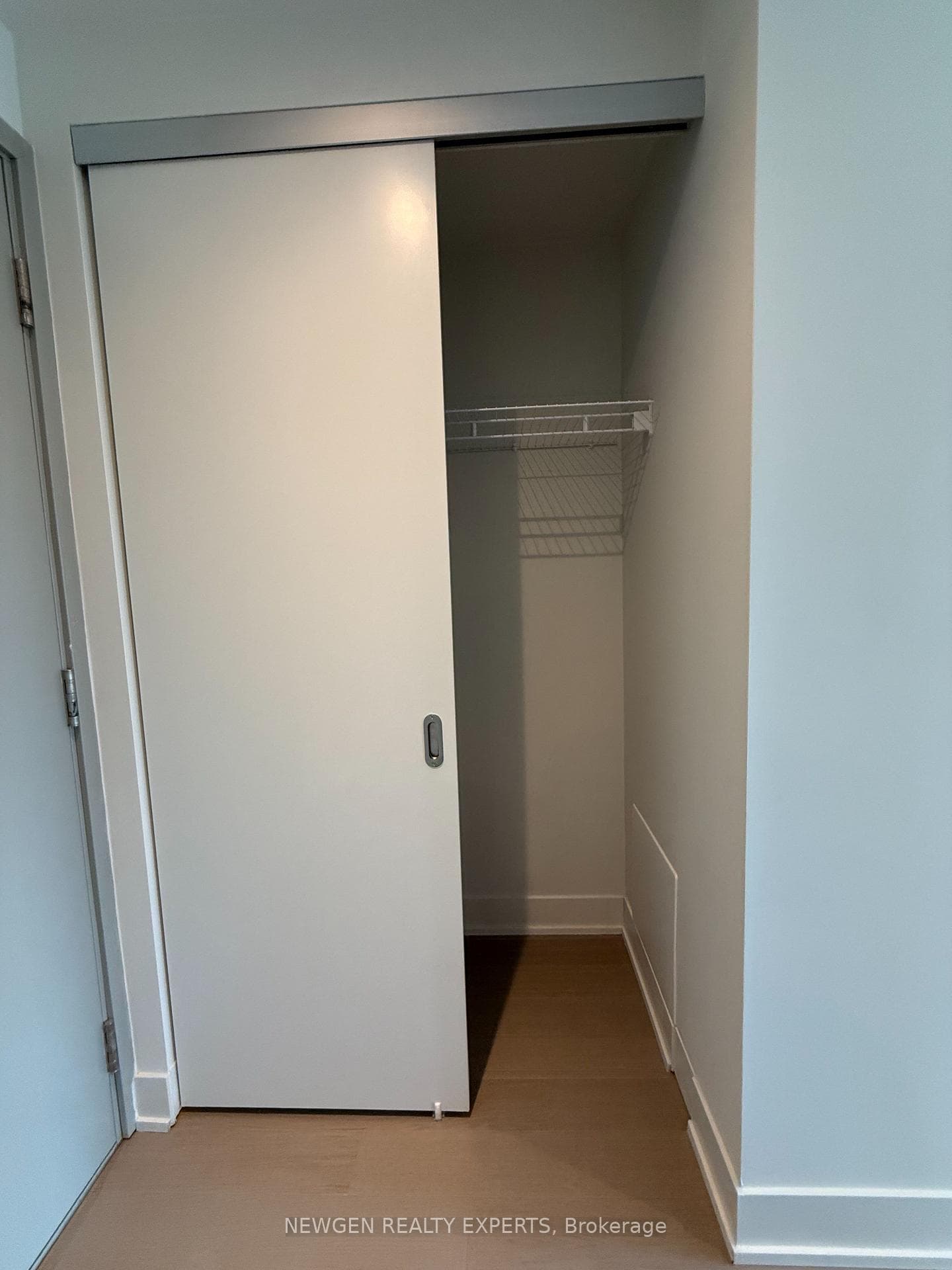 322 Dupont Street Unit 301 photo 3