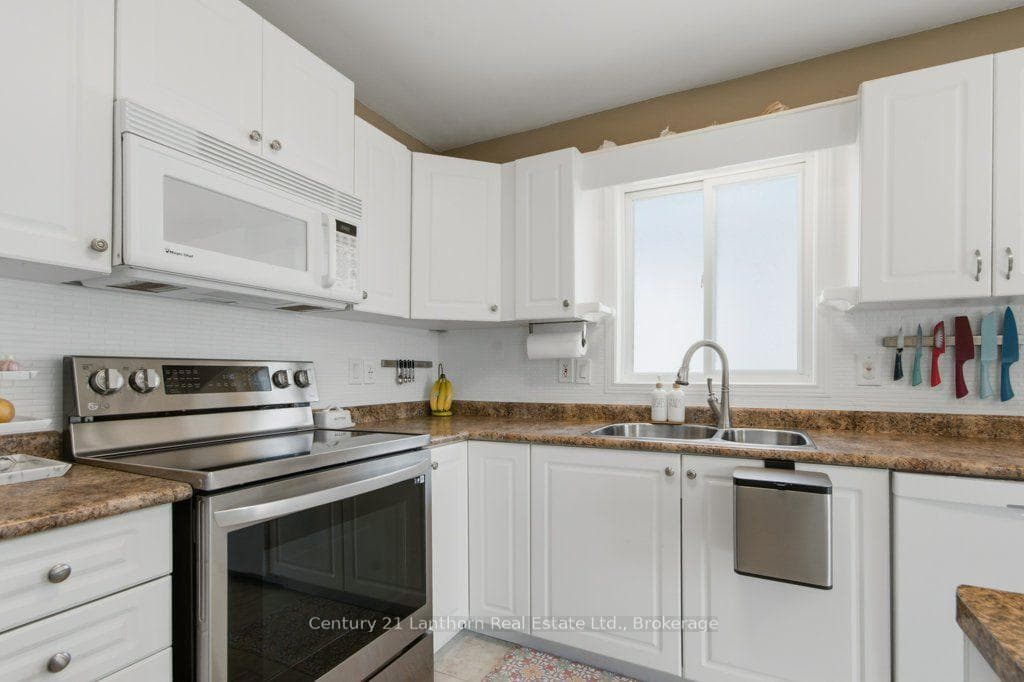 17 Mayhew Drive photo 5