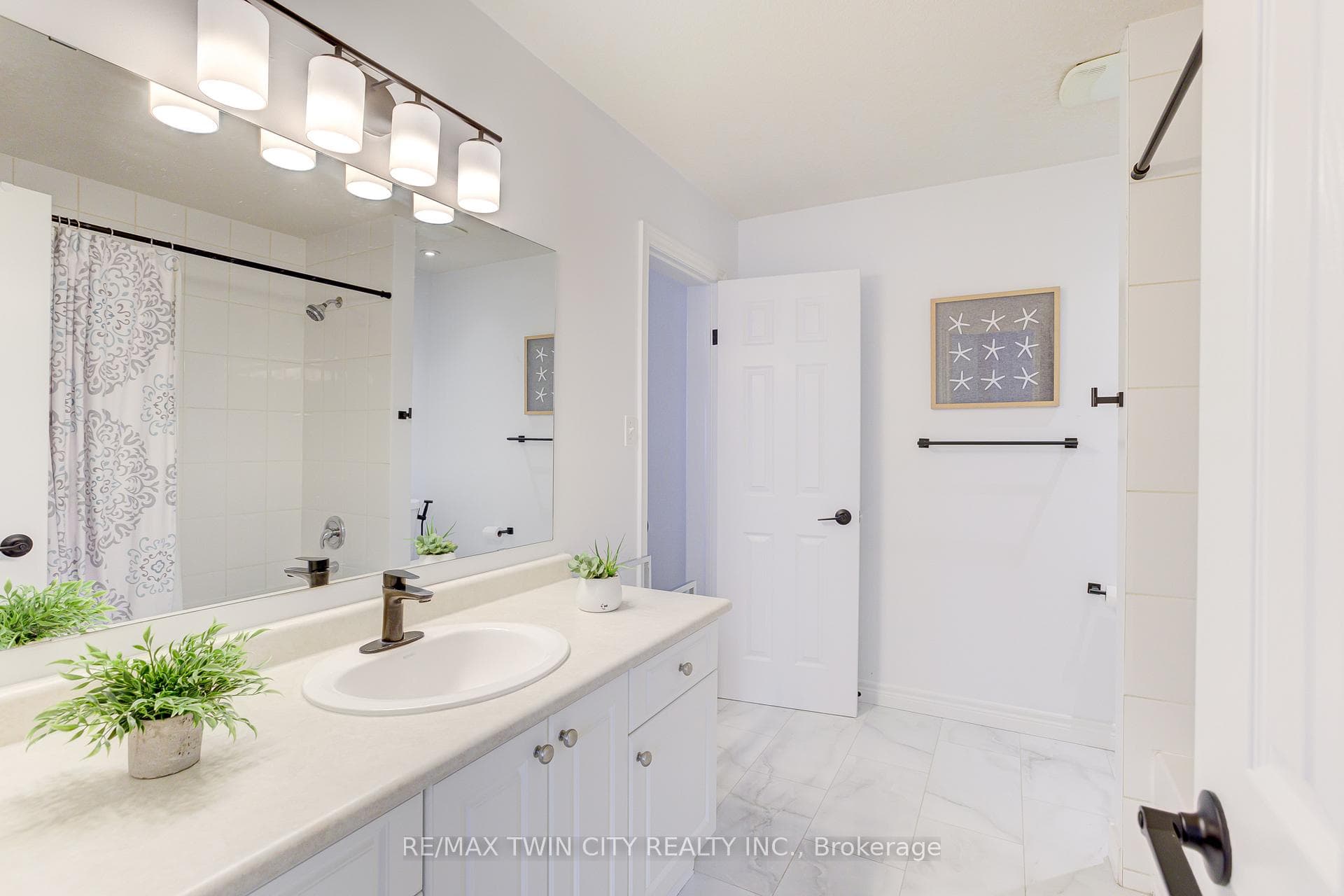 468 Doon Drive Unit 19 photo 21