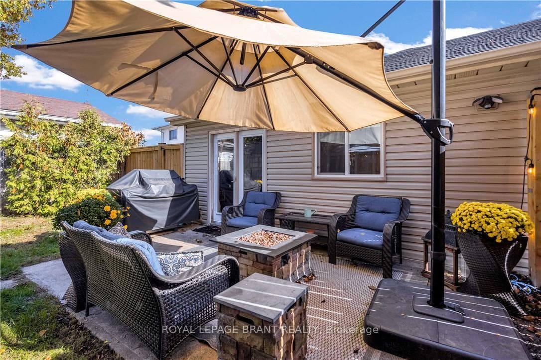 37 Morton Avenue photo 22