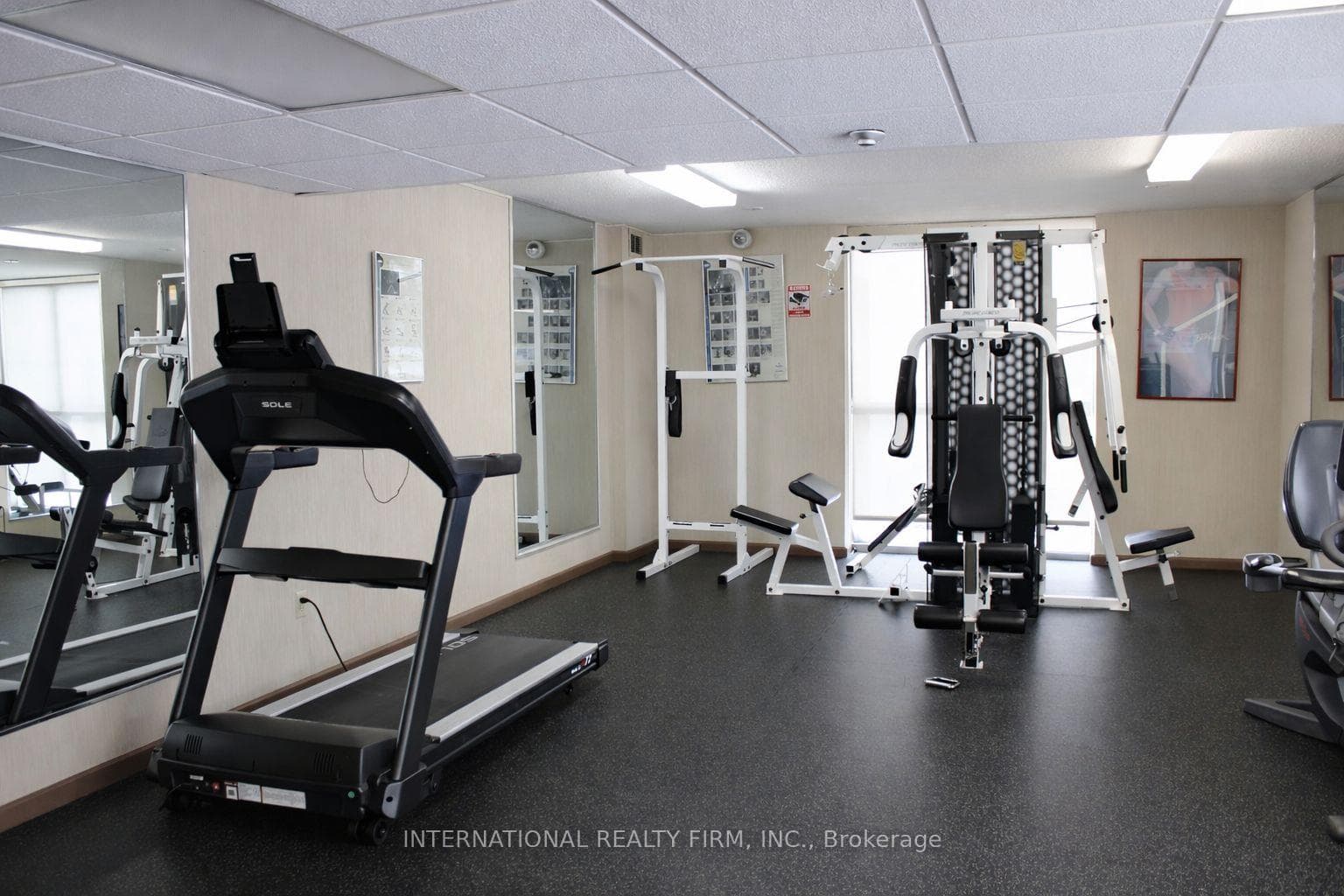 3650 Kaneff Crescent Unit 2201 photo 17