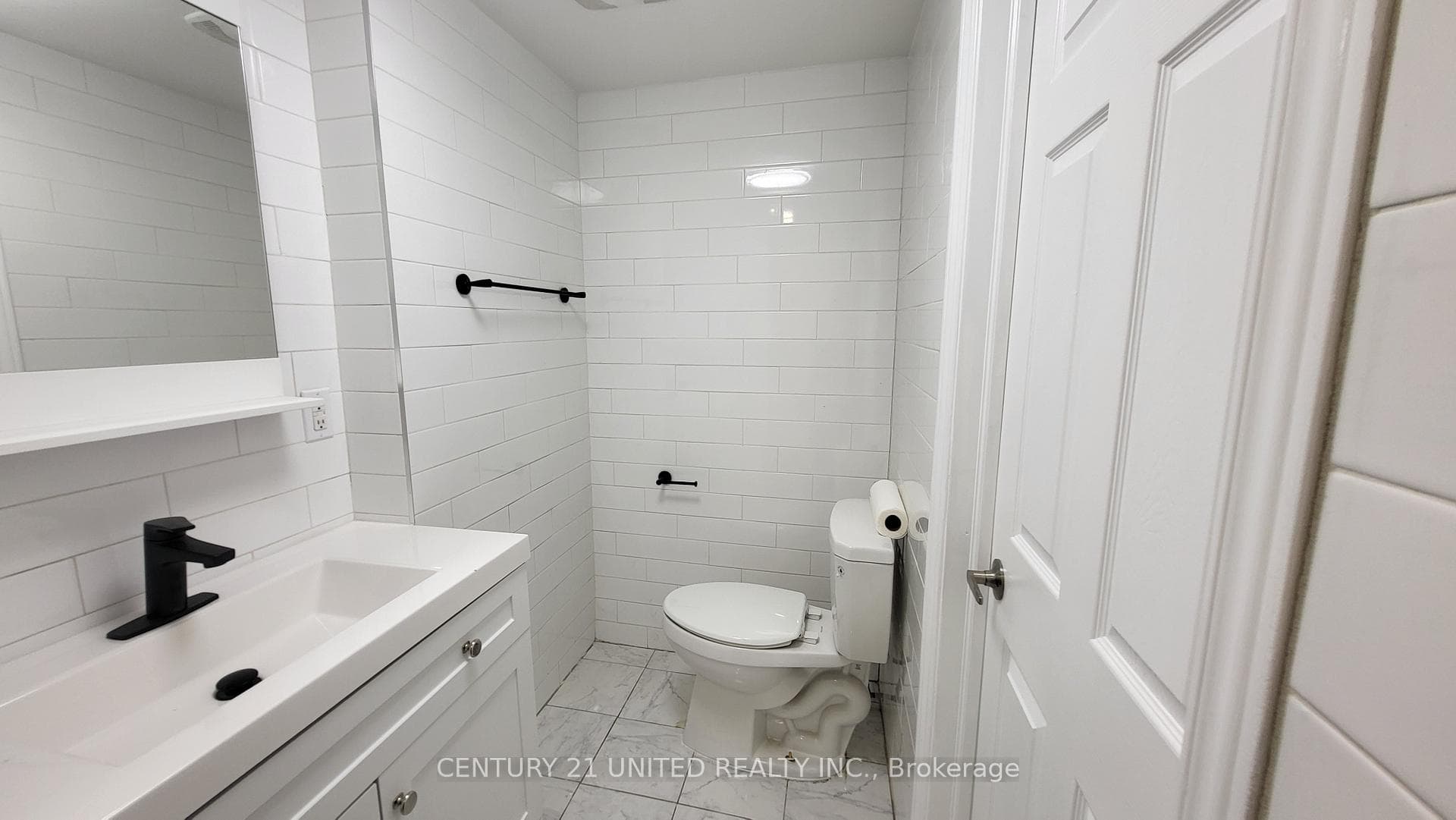 172.5 Hunter Street Unit 11 photo 5