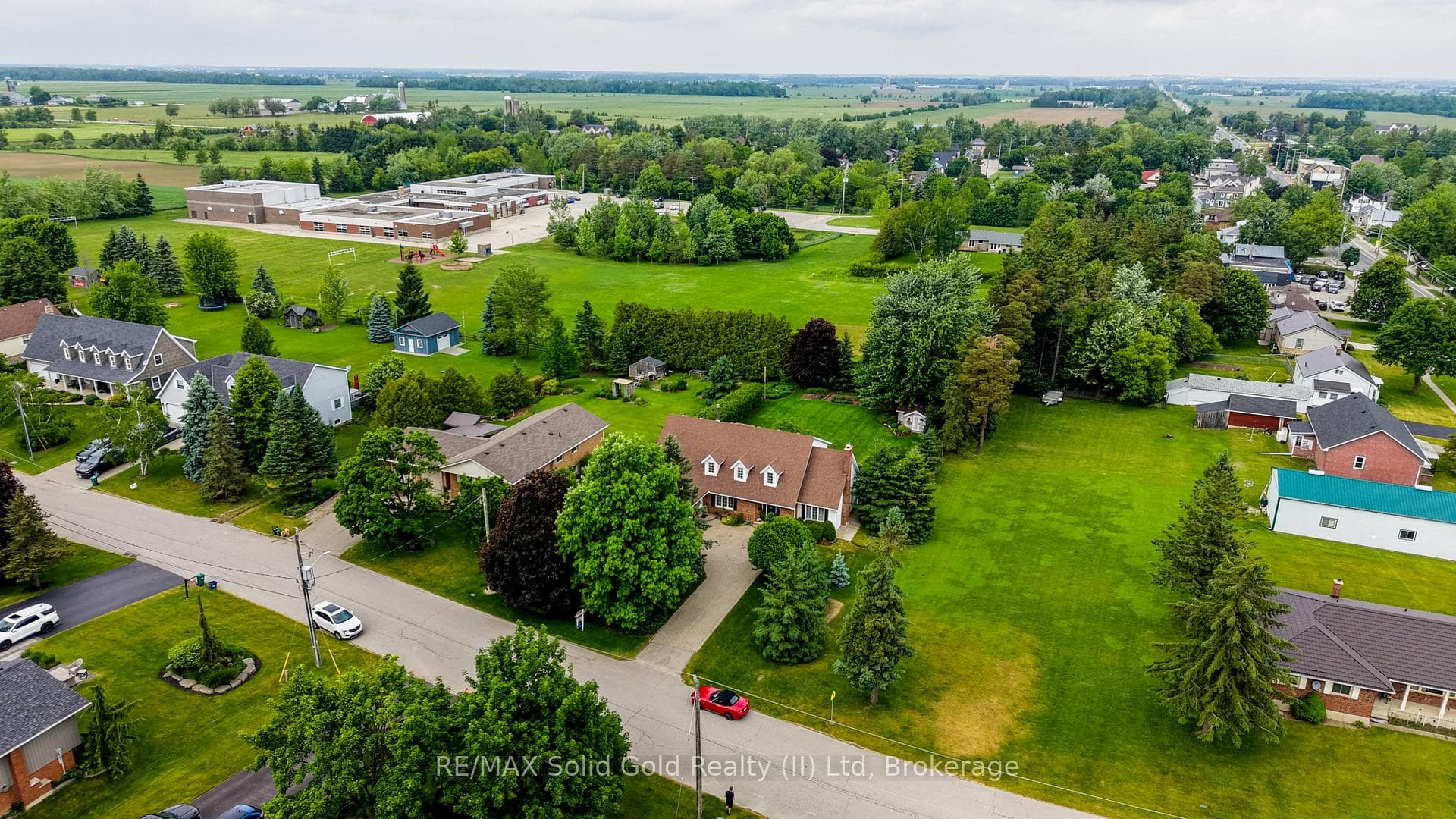11 Lorraine Drive photo 44