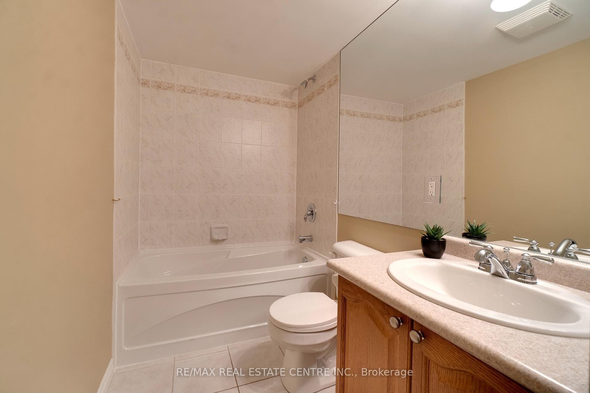 350 Doon Valley Drive Unit 13C photo 12