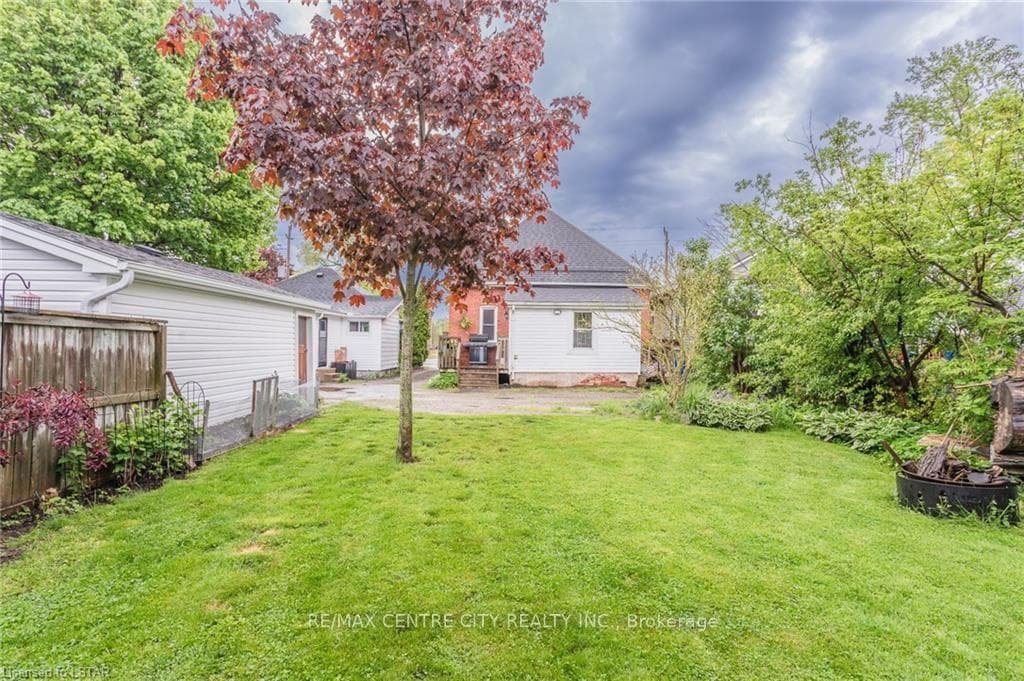 51 WILSON Avenue photo 33