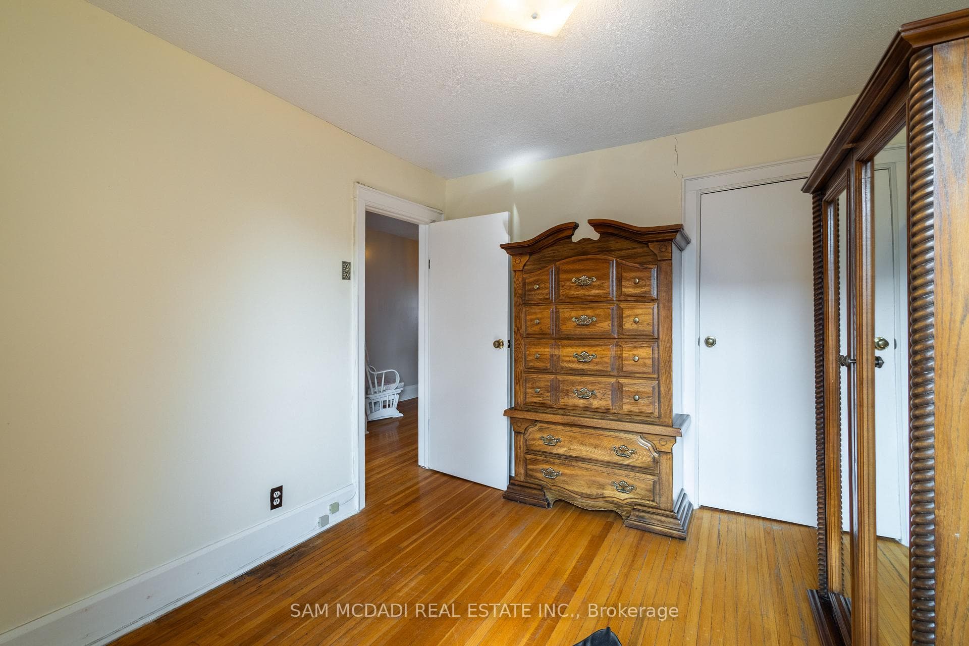 25 Sylvan Avenue photo 17