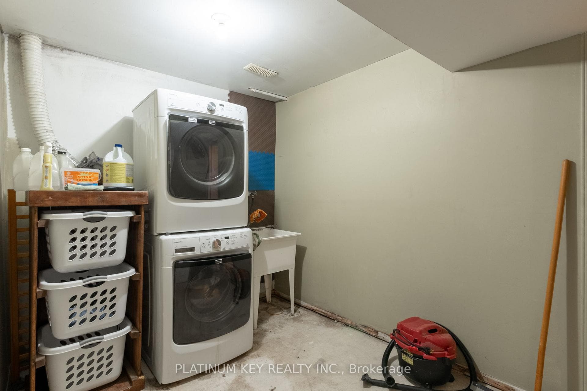 72 Juniper Crescent photo 29