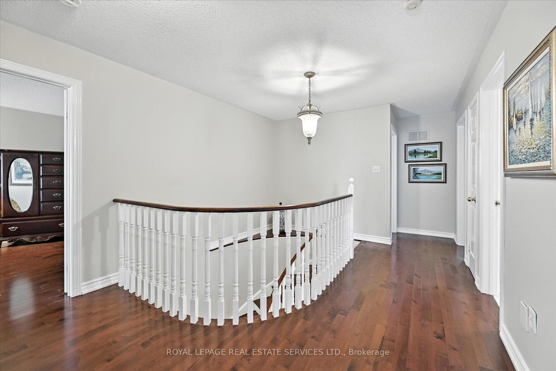 Maple Hardwood Flooring T/O Most of Upper Level
