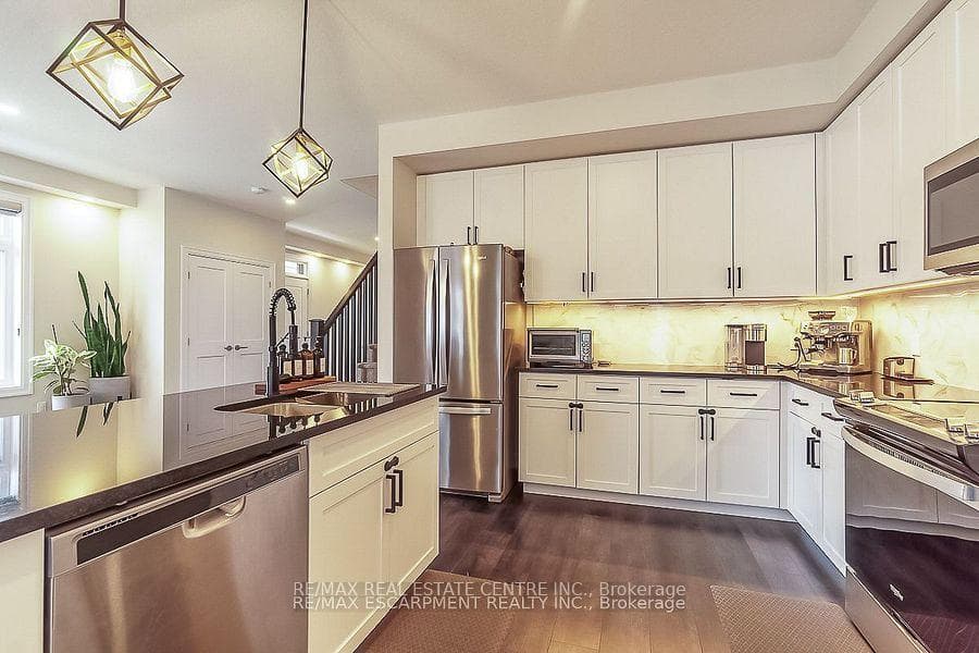 41 Westfield Crescent photo 18