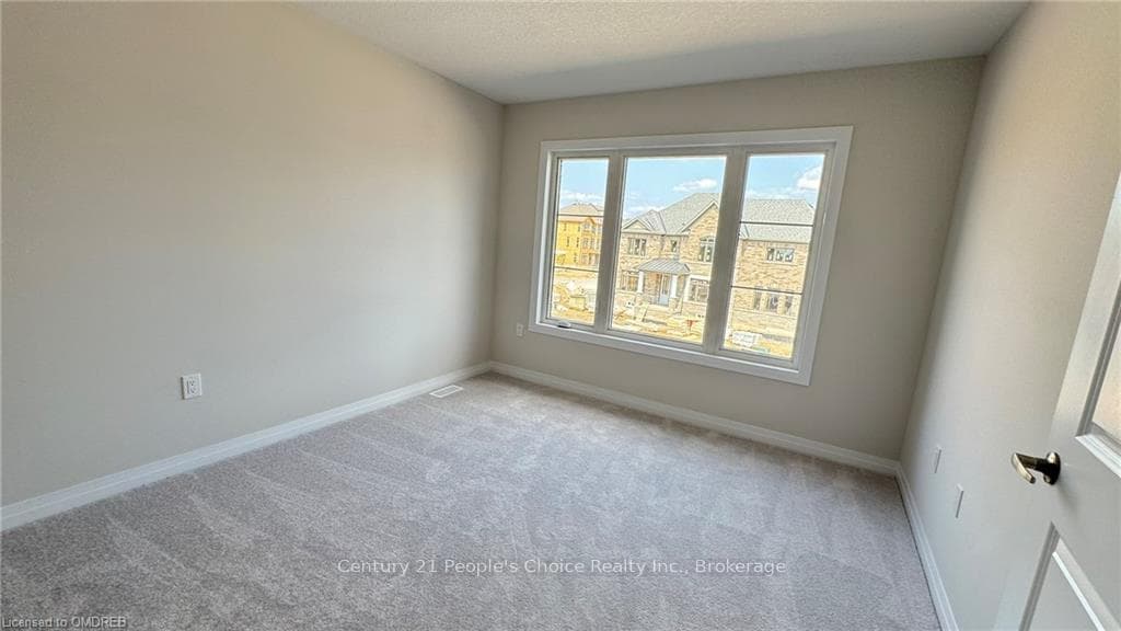16 LANGRIDGE Way photo 27