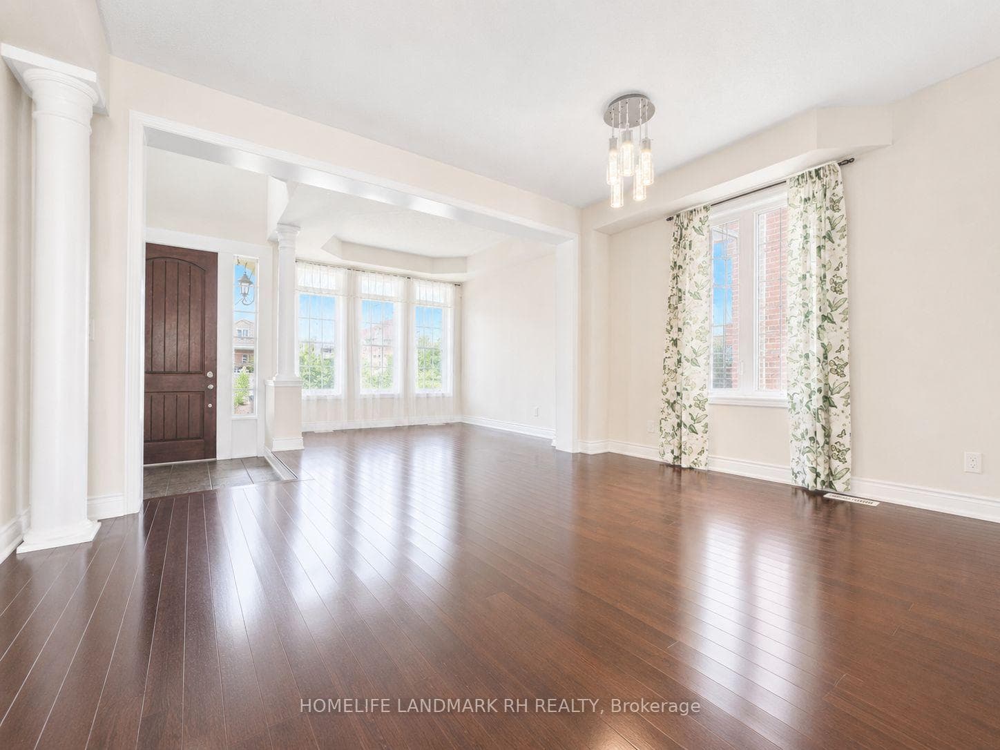 158 ROTHBURY Road photo 2
