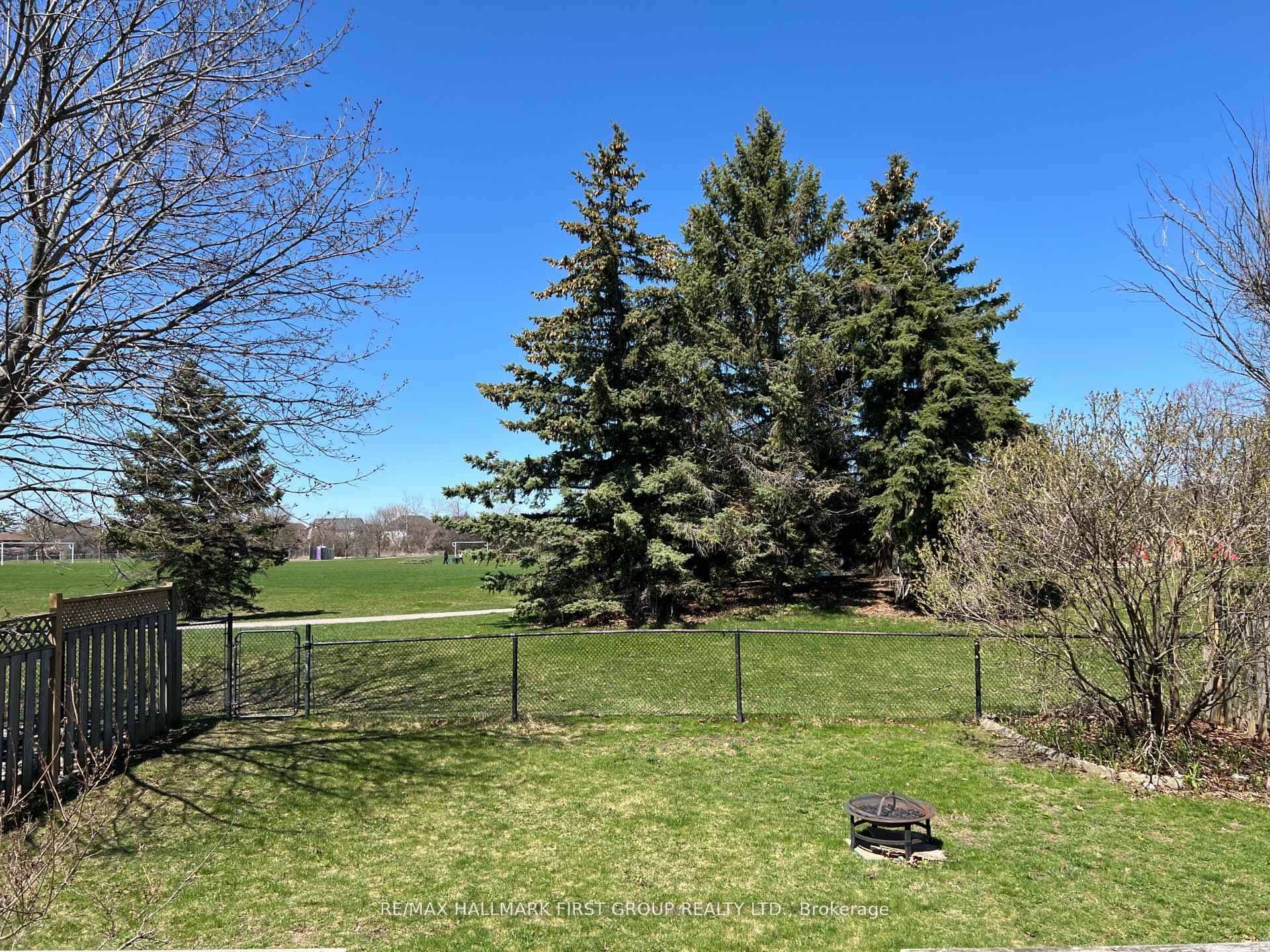 30 Willowbrook Drive photo 36
