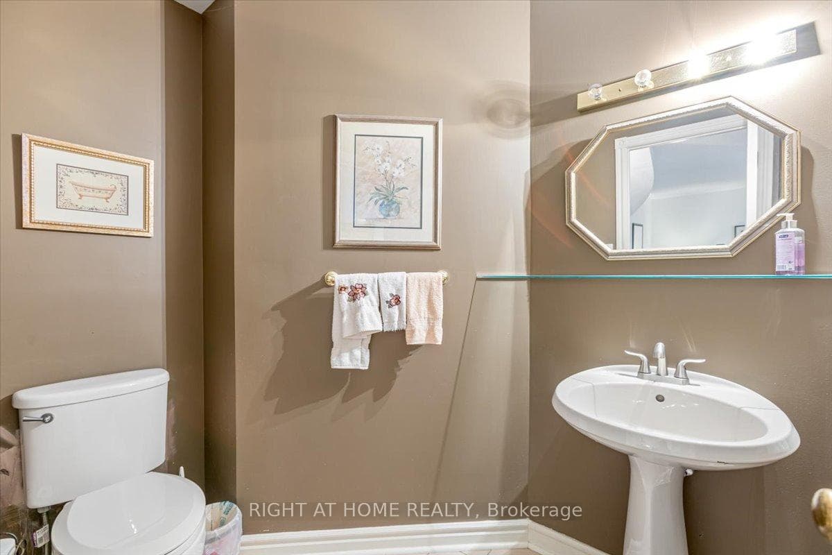14 Melchior Crescent photo 17