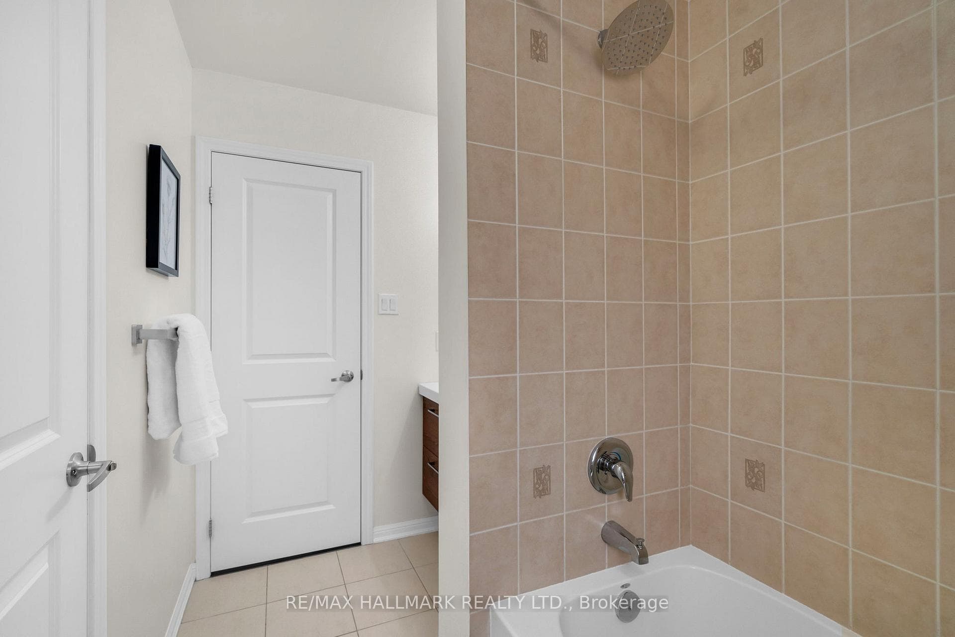 6020 Derry Road Unit 56 photo 32