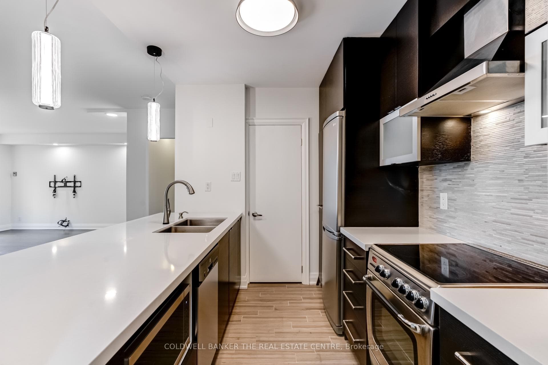 Walk in pantry