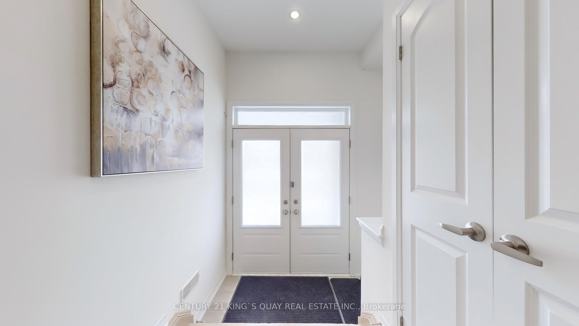75 Mumbai Drive photo 2