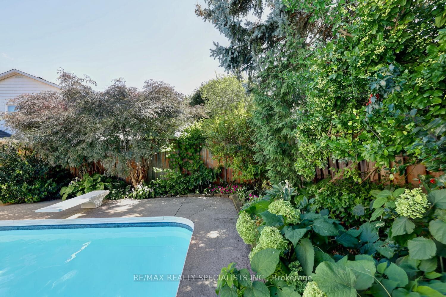 2312 Homelands Drive photo 38