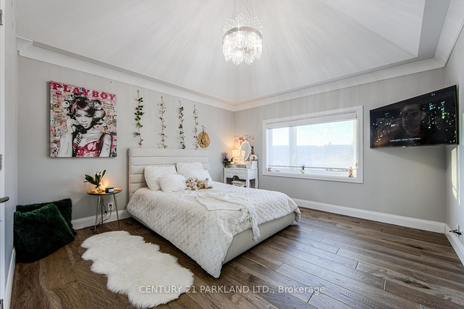 Second Bedroom w Cathedral Ceiling