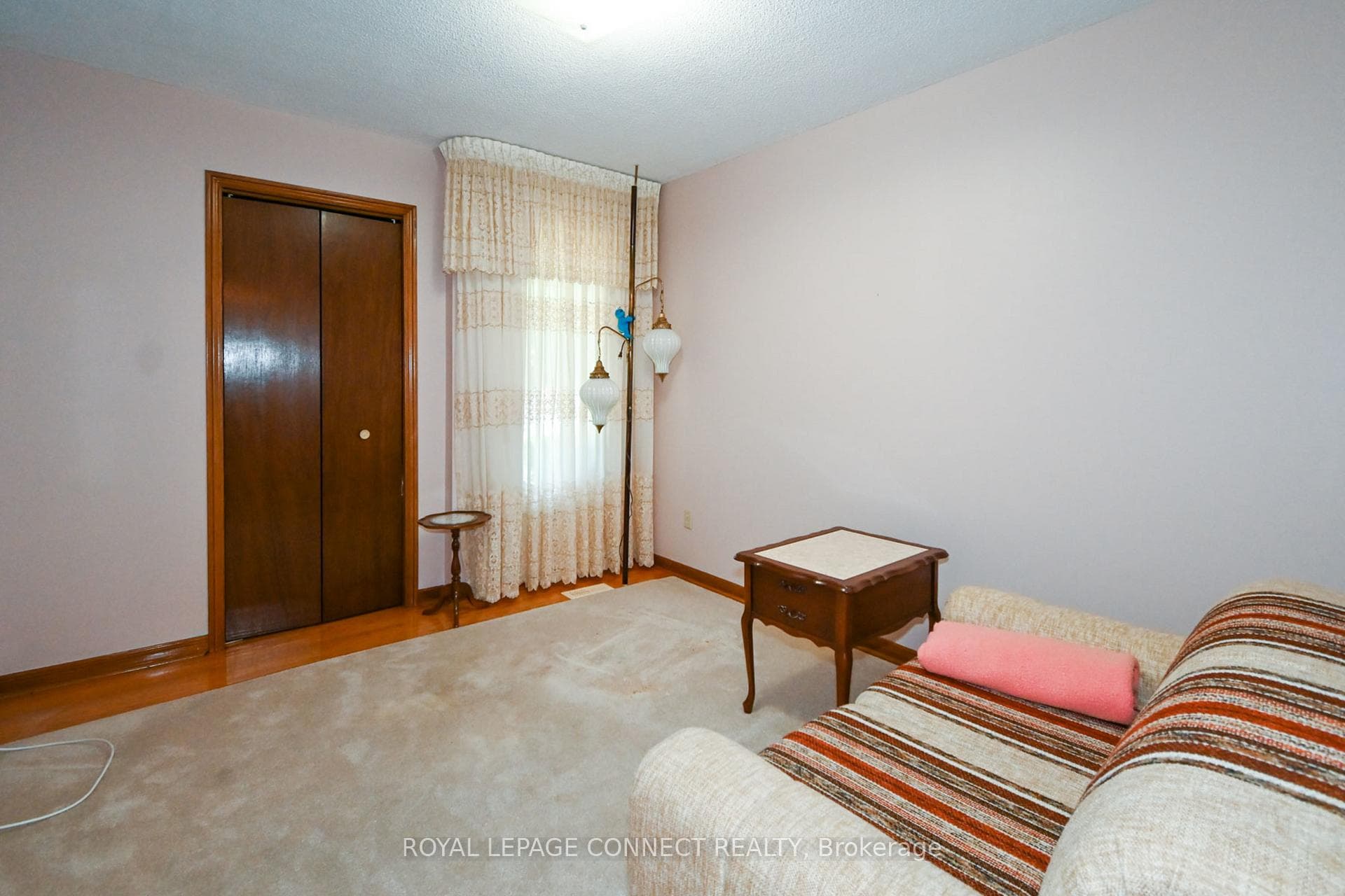 120 Aspen Crescent photo 17