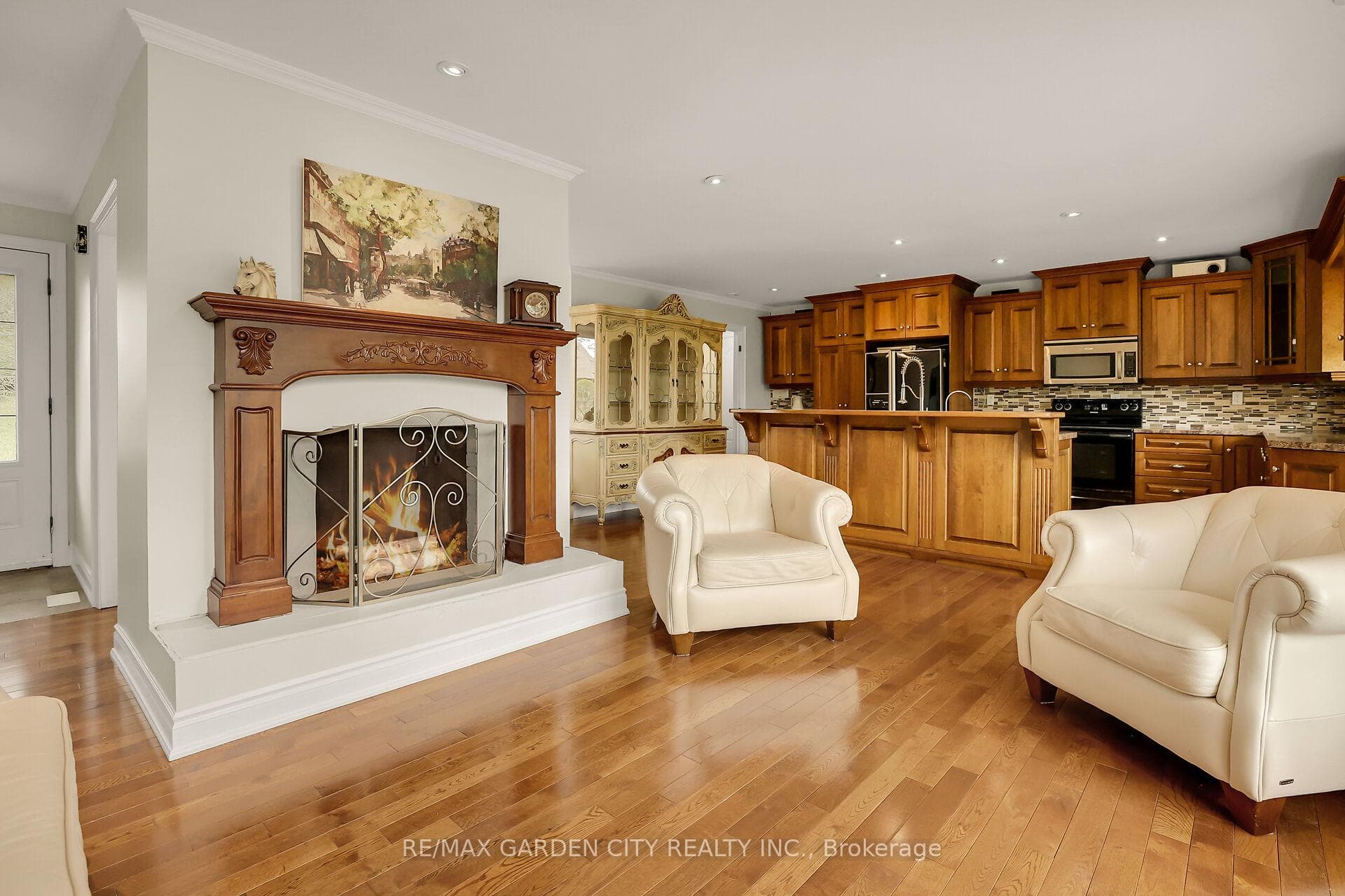 17 Baker Road photo 5