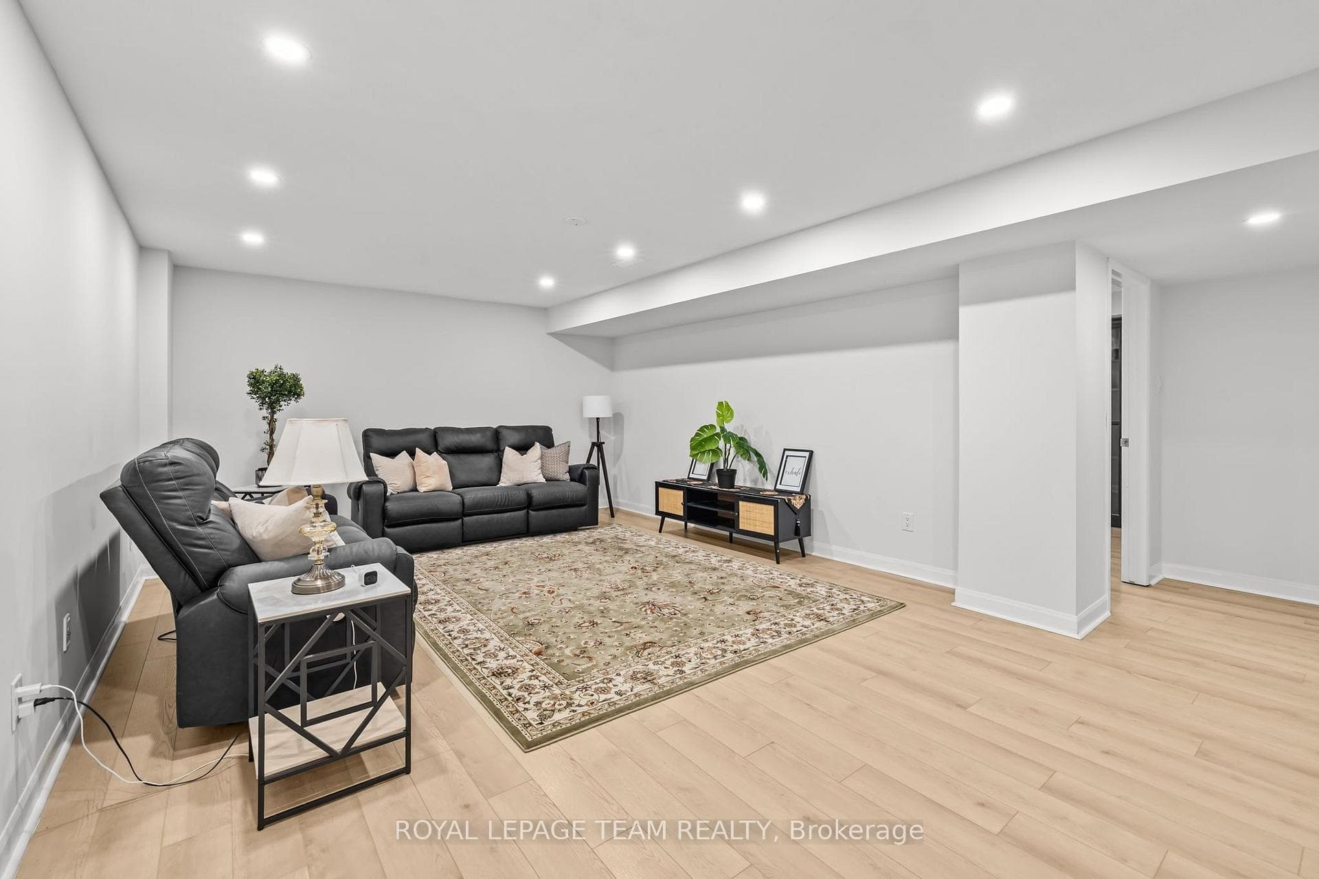 70 Ralph Erfle Way photo 29