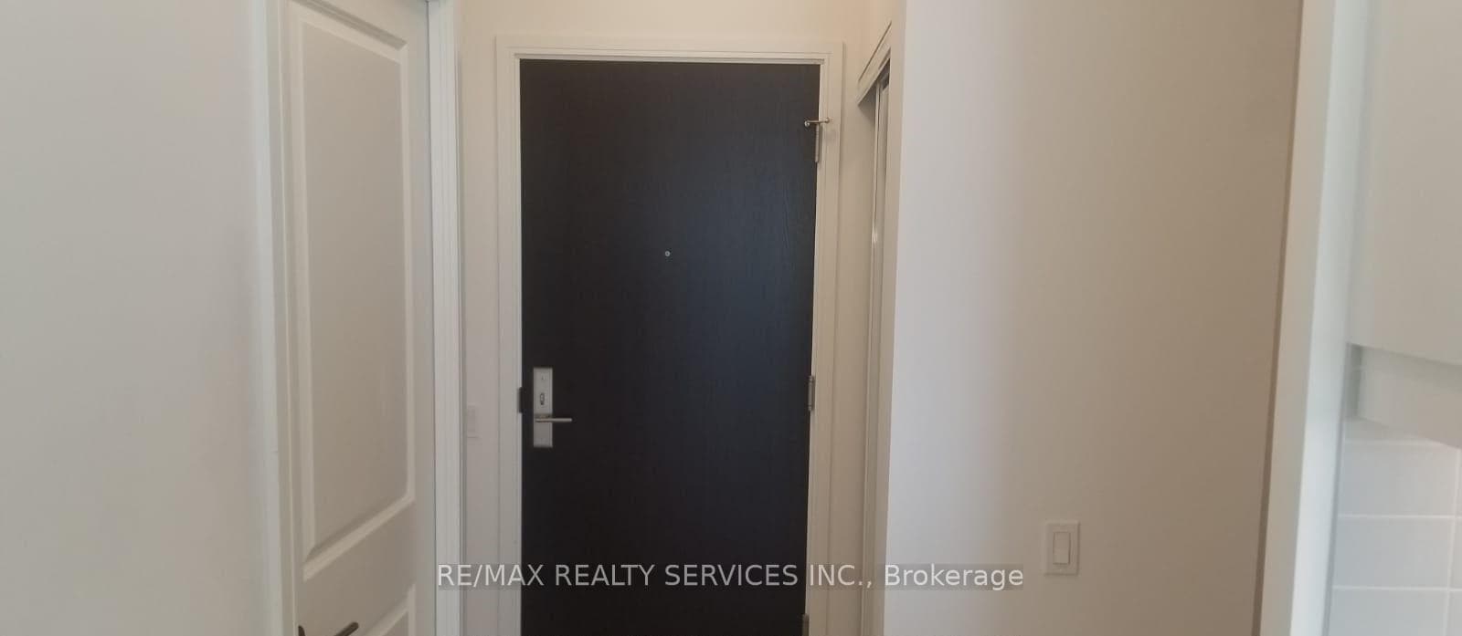 8 Nahani Way Unit 3318 photo 3
