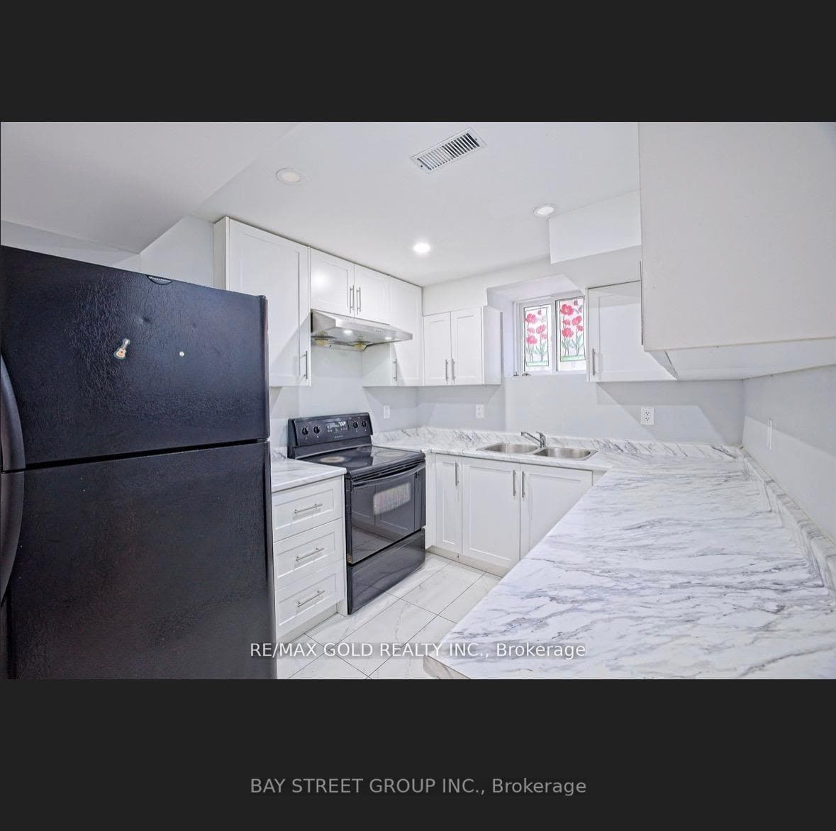 16 , Basement, Cottontail Road photo 4