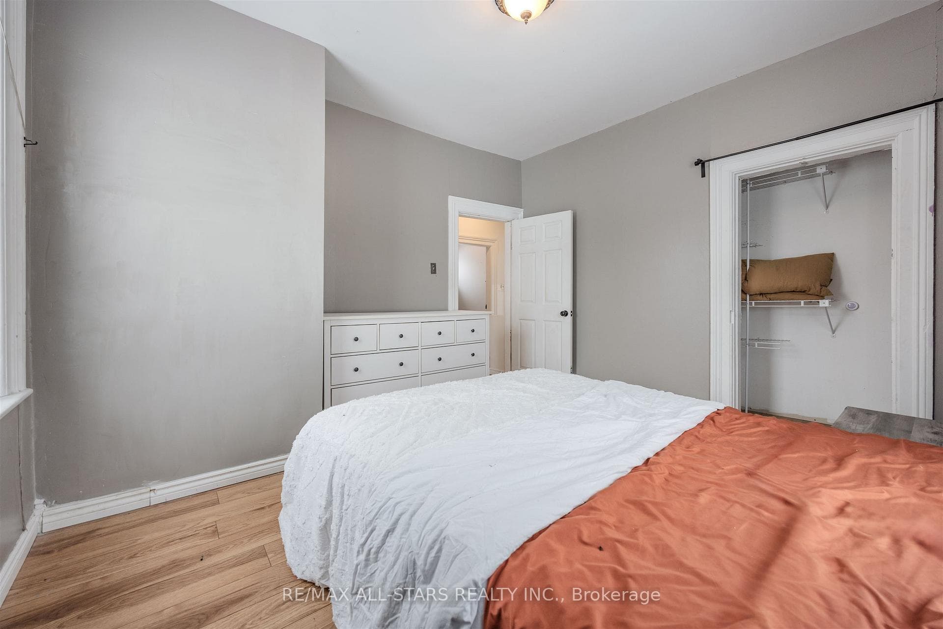 21 Albert Street photo 29