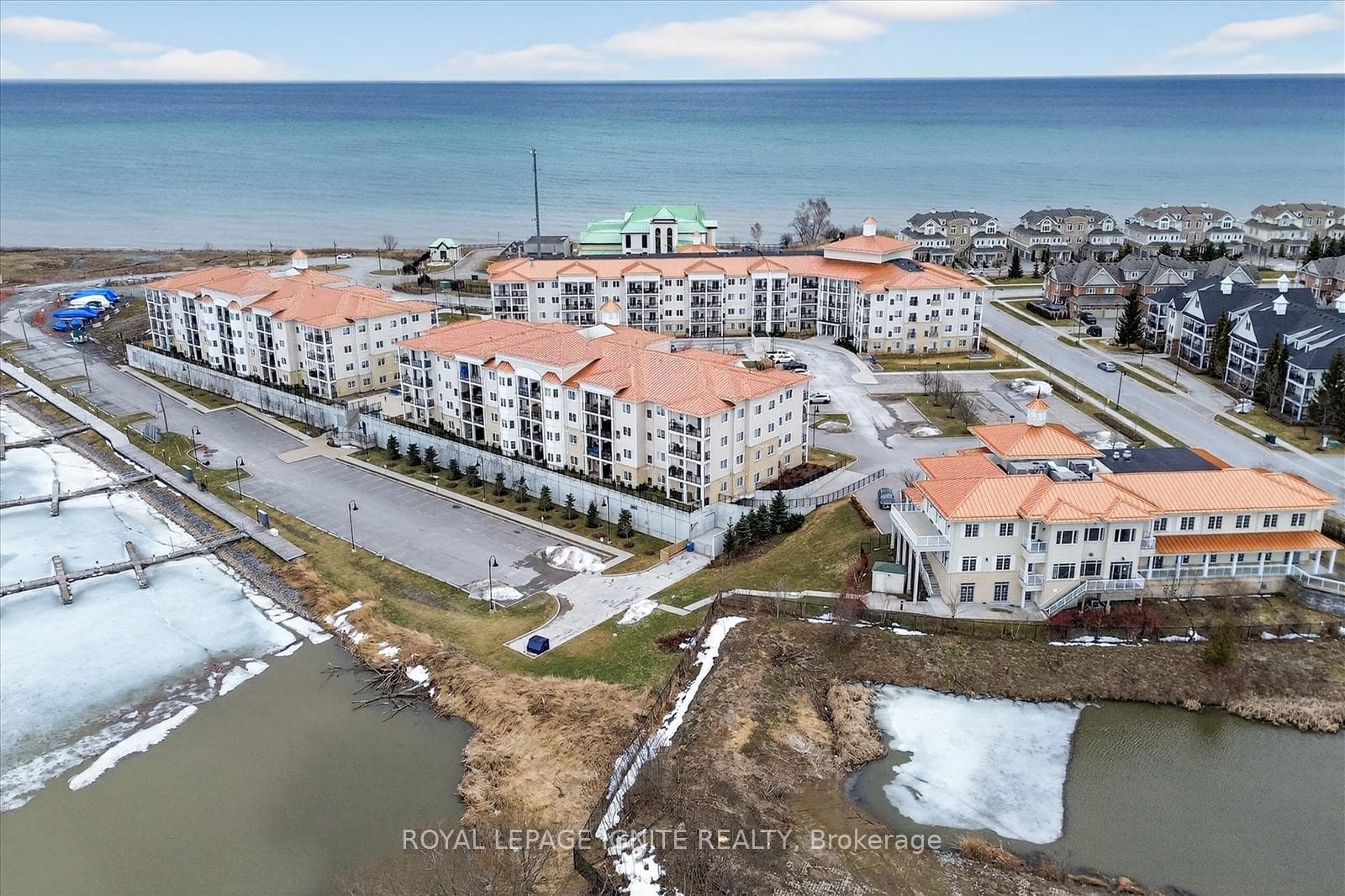 50 Lakebreeze Drive Unit 128 photo 25