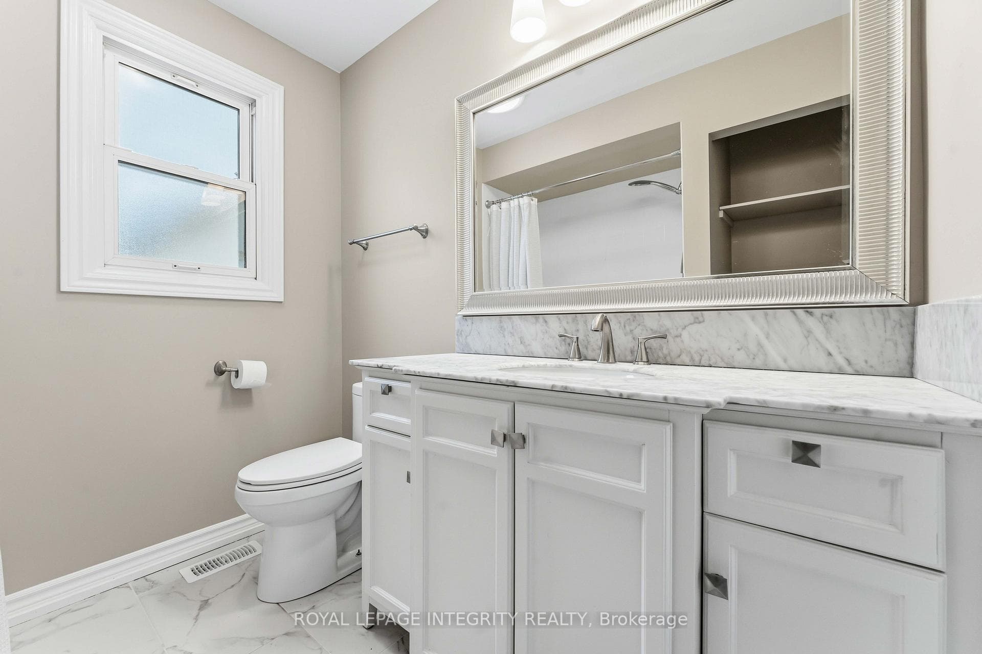 1398 Jamison Avenue Unit Unit A photo 28